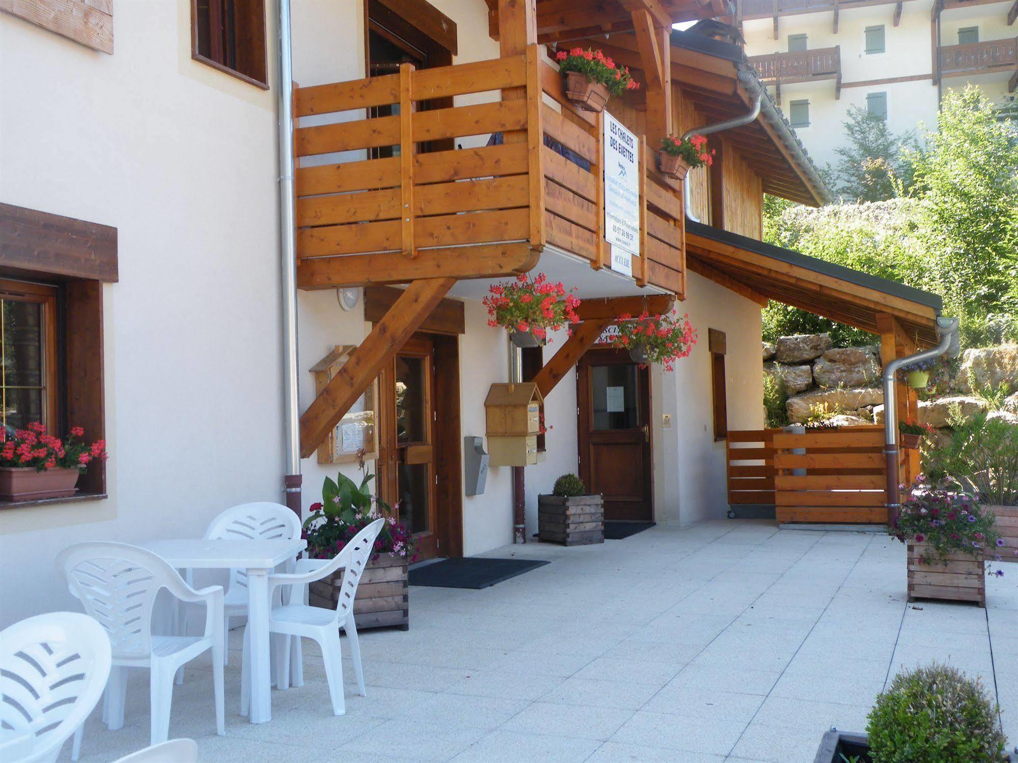 Residence Nemea Les Chalets Des Evettes Флюме Екстериор снимка